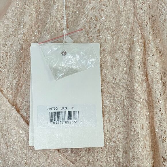 Mac Duggal 93679 Beaded Lace Long Sleeve Wrap Over Gown, Light Rose, Size 12 - Picture 4 of 9